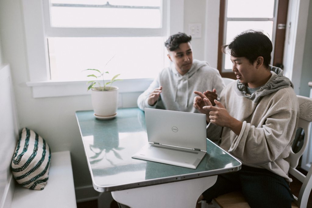 Two employees discussing a growth plan